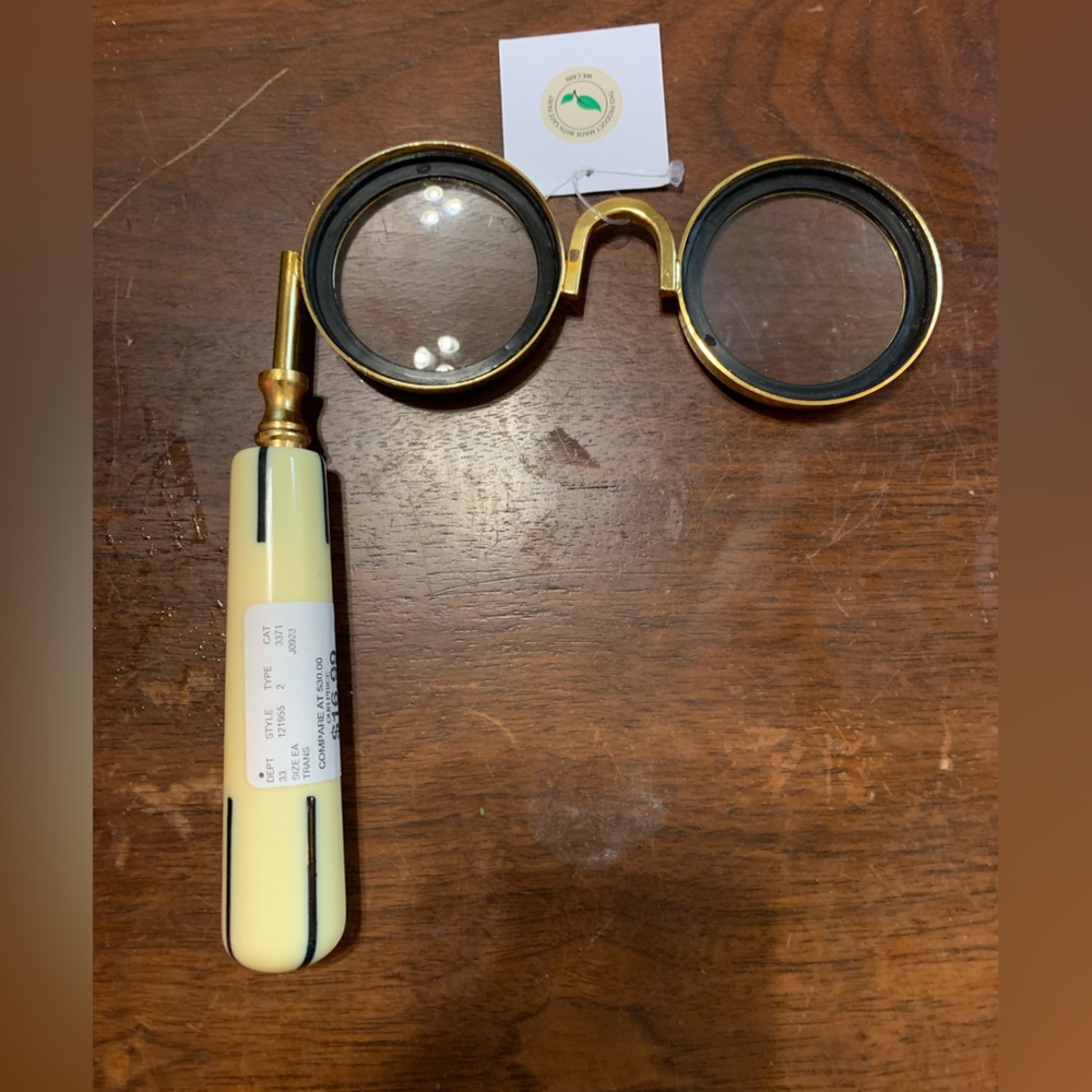 Handy magnifier